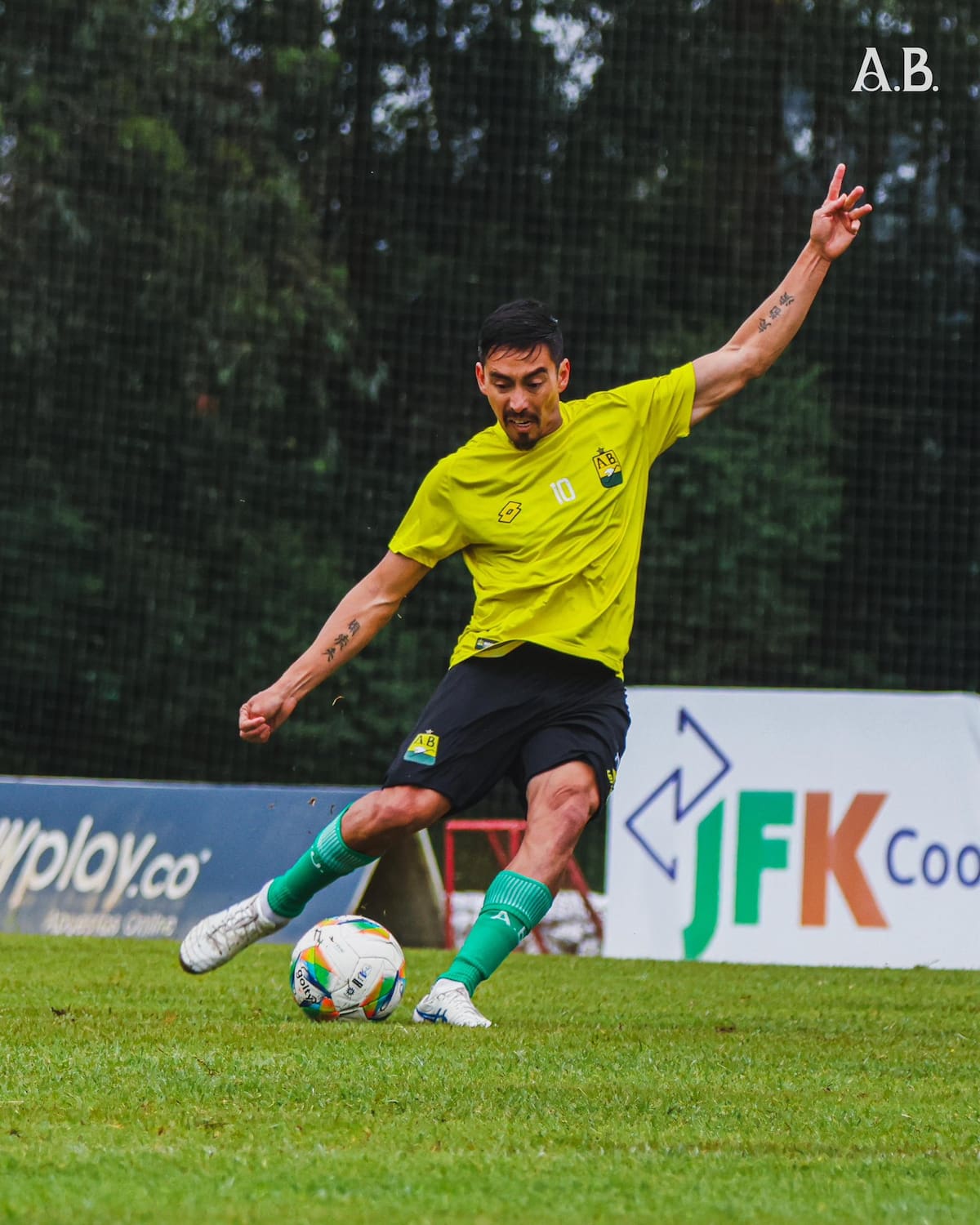 Atlético Bucaramanga e Independiente Medellín se enfrentaron en un partido amistoso de preparación para la Liga BetPlay I de 2026. Foto: Atlético Bucaramanga.