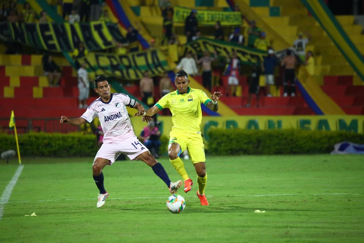 Atlético Bucaramanga venció 2-1 a Millonarios con goles de Leonardo Flores y Luciano Pons, en la fecha 1 de la Liga BetPlay I de 2026. Foto: Jaime Moreno.