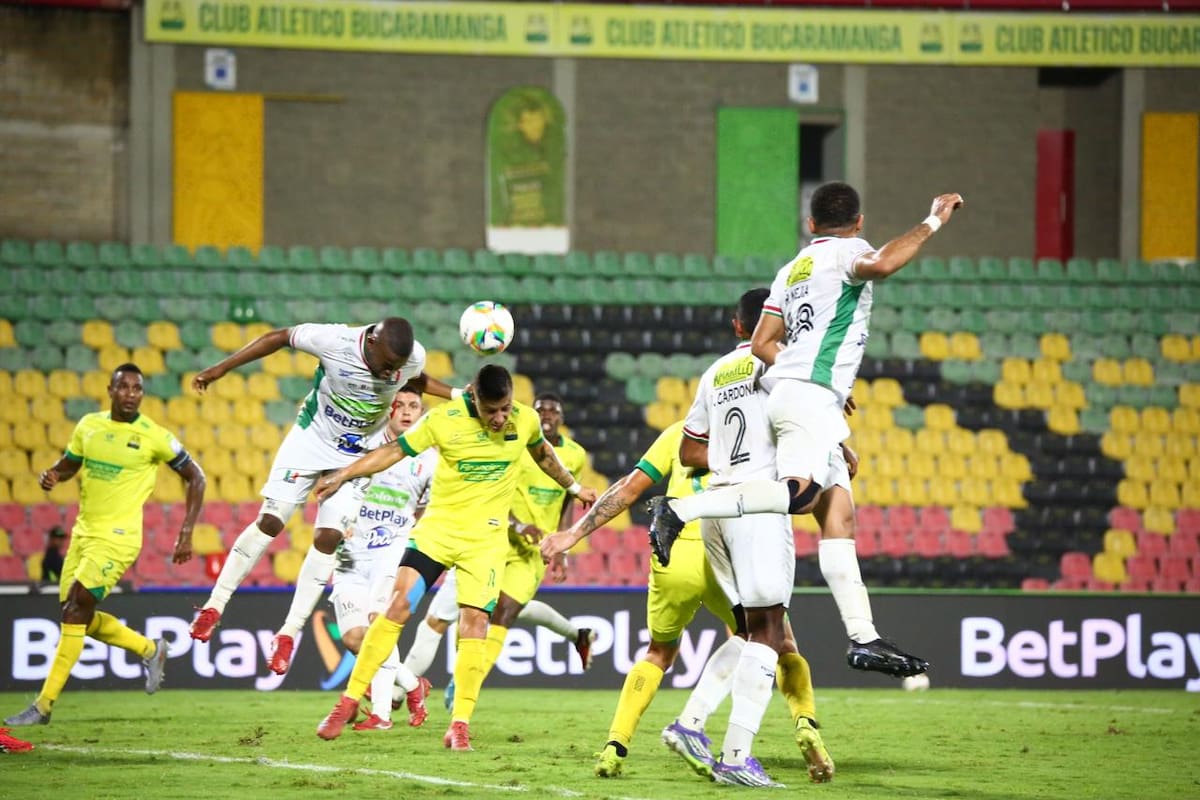 Atlético Bucaramanga igualó 1-1 frente a Once Caldas, en la fecha 12 de la Liga BetPlay I de 2026. Foto: Jaime Moreno.