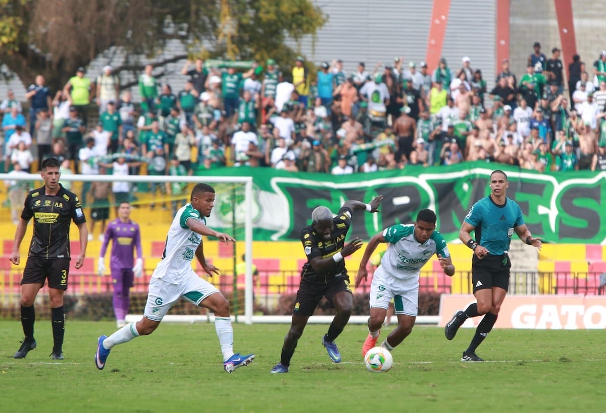 Atlético Bucaramanga recibió al Deportivo Cali por la fecha 8 de la Liga BetPlay I 2026. Foto: Jaime Moreno/Vanguardia