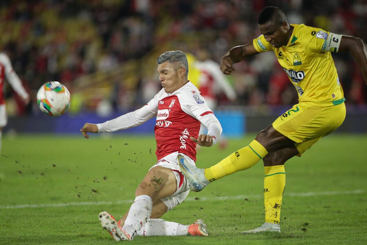 Atlético Bucaramanga visita a Santa Fe en la última fecha del Grupo B de los cuadrangulares semifinales de la Liga BetPlay II de 2025. Foto: Jaime Moreno.