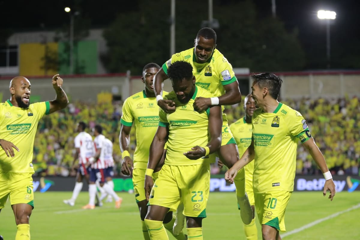 Atlético Bucaramanga venció 3-1 a Junior en el estadio Américo Montanini por la fecha 13 de la Liga BetPlay II 2026. Foto: Jaime Moreno/Vanguardia