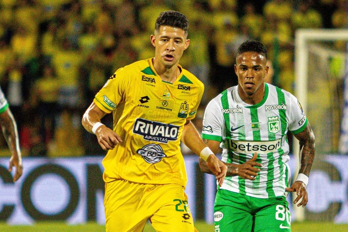 Las nóminas que proyectan Atlético Nacional y Bucaramanga para la fecha 17 de la Liga BetPlay. Foto: cortesía Atlético Bucaramanga.