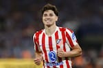 Barcelona va por Julián Álvarez: revelaron millonaria oferta y el Atlético de Madrid ya le puso precio al argentino