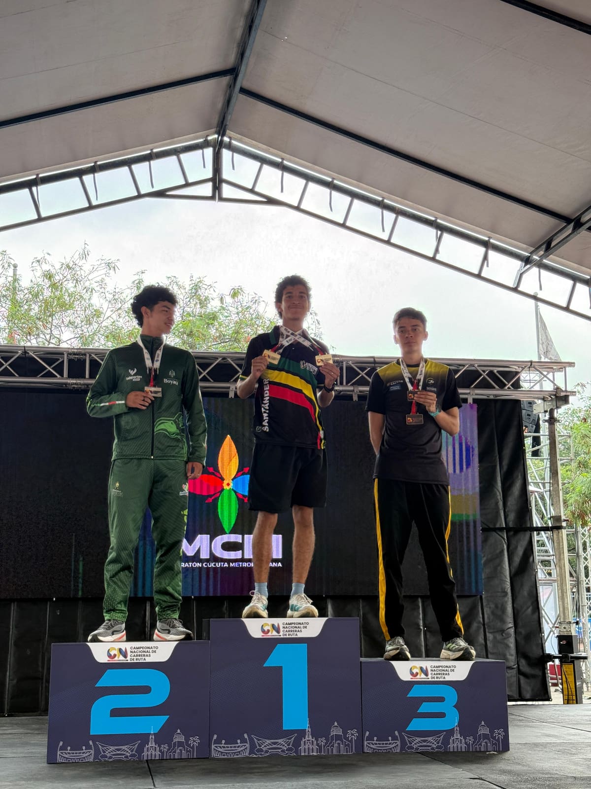 Los atletas de Santander brillaron en el Campeonato Nacional de Carreras de Ruta que se desarrolló en Cúcuta. Foto: Suministrada.