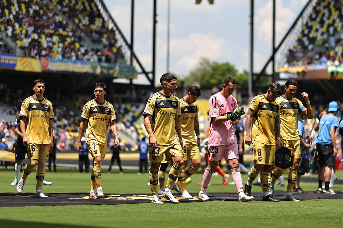 El partido entre Boca Juniors y Auckland City fue suspendido a los 10 minutos del segundo tiempo. // EFE/ Juan Ignacio Roncoroni
