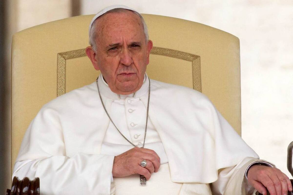 El papa Francisco preside la audiencia general de los miércoles en la Plaza de San Pedro del Vaticano en la Ciudad del Vaticano.