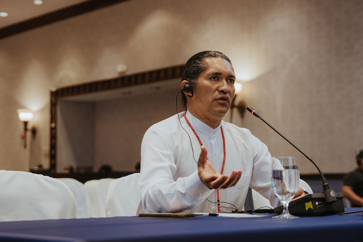 En audiencia pública ante la Comisión Interamericana de Derechos Humanos (CIDH), los familiares del joven Manuel Enrique Guzmán Forigua, junto con sus representantes del Colectivo de Abogados y Abogadas José Alvear Restrepo (Cajar), expusieron la responsabilidad internacional del Estado colombiano por la ejecución extrajudicial. Foto: CIDH