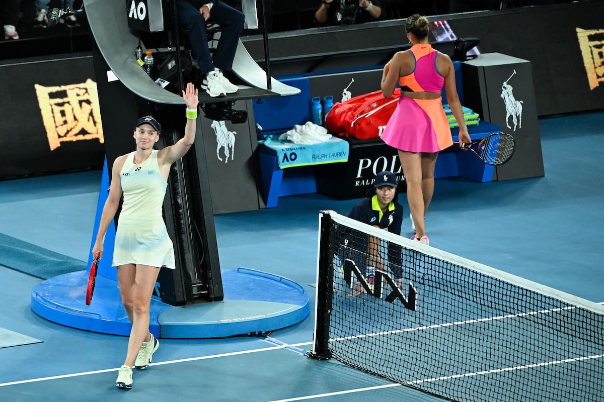 MELBOURNE (Australia), 31/01/2026.- Elena Rybakina of Kazakhstan celebrates winning the Womens Singles final match against Aryna Sabalenka of Belarus at the Australian Open tennis tournament in Melbourne, Australia, 31 January 2026. (Tenis, Bielorrusia, Kazajstán) EFE/EPA/JAMES ROSS AUSTRALIA AND NEW ZEALAND OUT