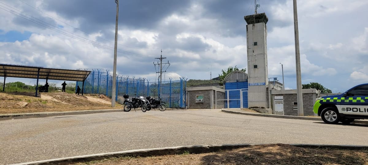 Autoridades de Santander reforzaron la seguridad en los alrededores de la cárcel de Palogordo, en Girón, tras las recientes amenazas contra funcionarios del Inpec.