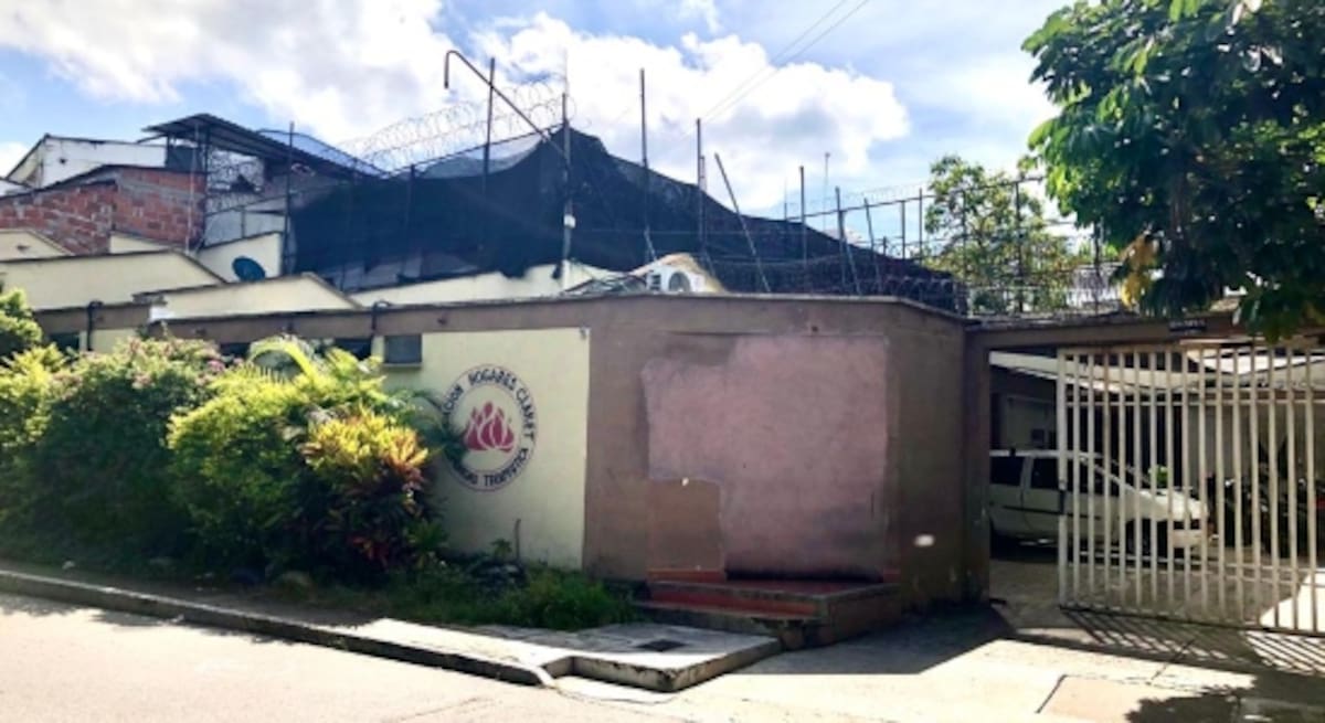 Autoridades reforzaron la seguridad en el Centro de Internamiento Preventivo Hogares Claret, en el barrio La Joya.