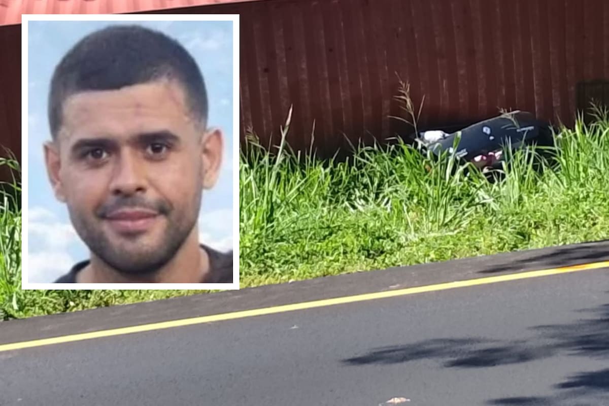 Autoridades y organismos de socorro rescataron los cuerpos de padre e hijo en el lugar del accidente.