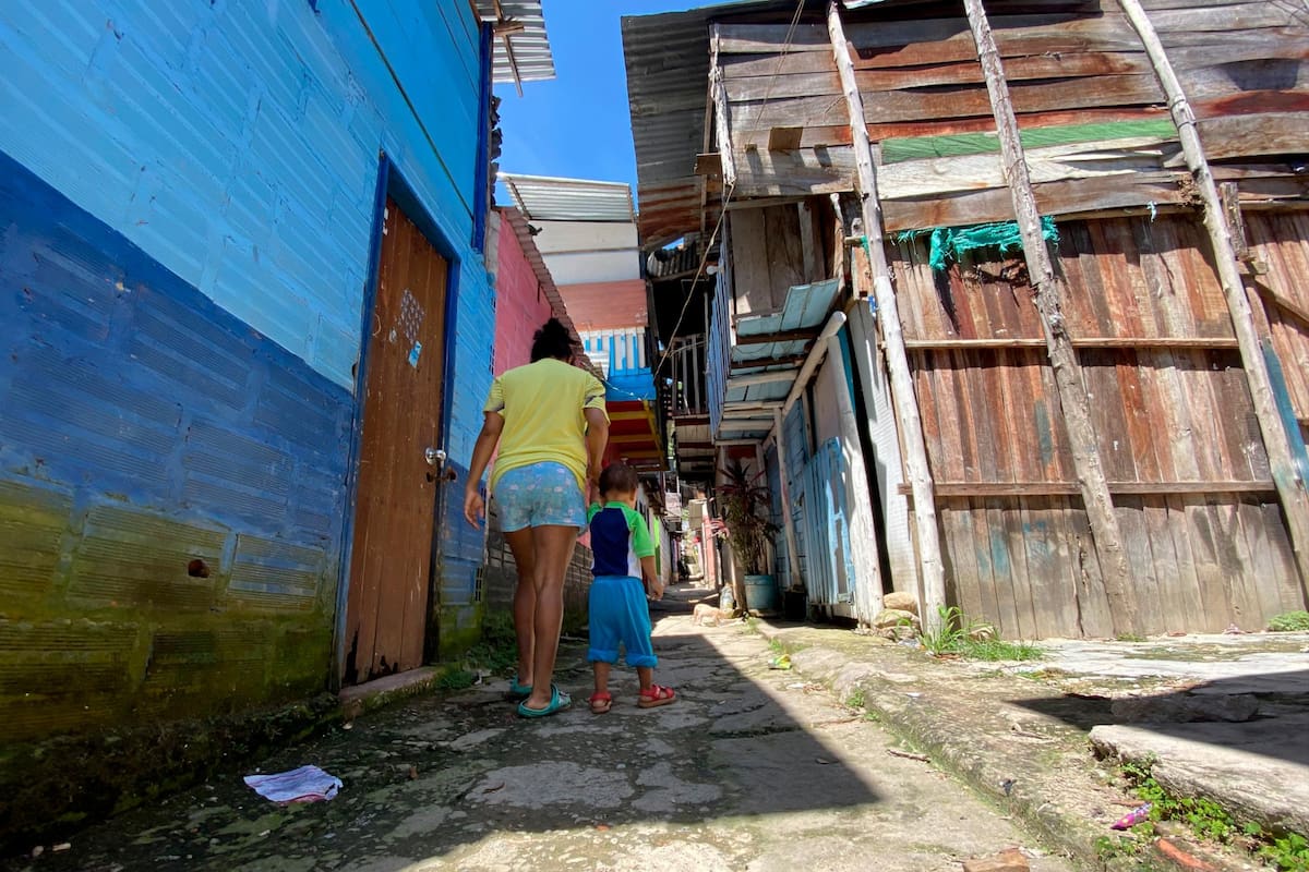 Jaime Del Río Quiroga / VANGUARDIA Pese a que Santander le hace frente a la lucha contra la pobreza y que se han logrado algunos avances, aún hay muchas familias del barrio Caminos de Paz que viven en difíciles condiciones.