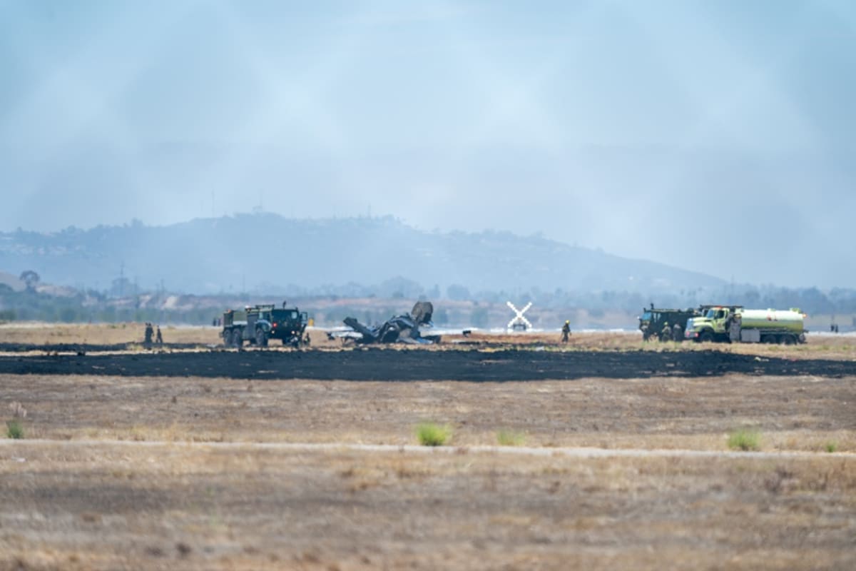 Avión de combate se estrelló en una base aérea de Estados Unidos: imágenes de lo ocurrido | EFE/JONATHAN CHANG