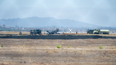Avión de combate se estrelló en una base aérea de Estados Unidos: imágenes de lo ocurrido