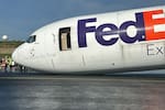 ¡Qué susto! Video muestra a un Boeing 767 aterrizando de panza en Estambul