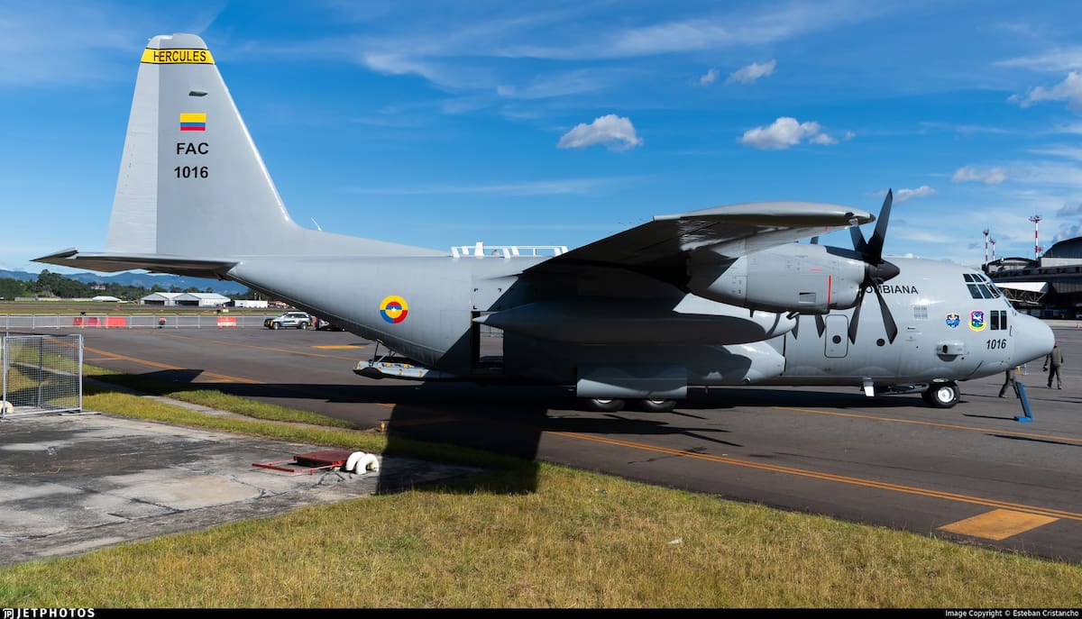 Un avión militar tipo Hércules C130, se accidentó en Putumayo poco después del despegue. A bordo iban 110 militares.