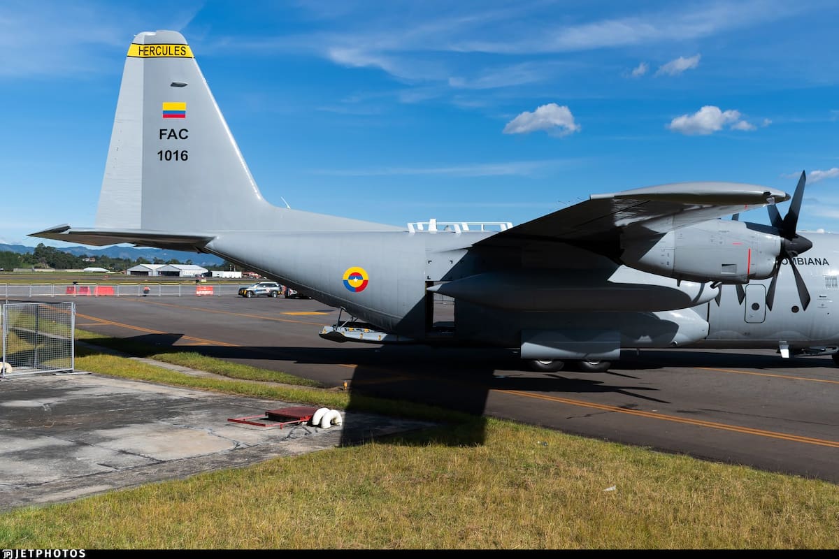 Un avión militar tipo Hércules C130, se accidentó en Putumayo poco después del despegue. A bordo iban 110 militares.