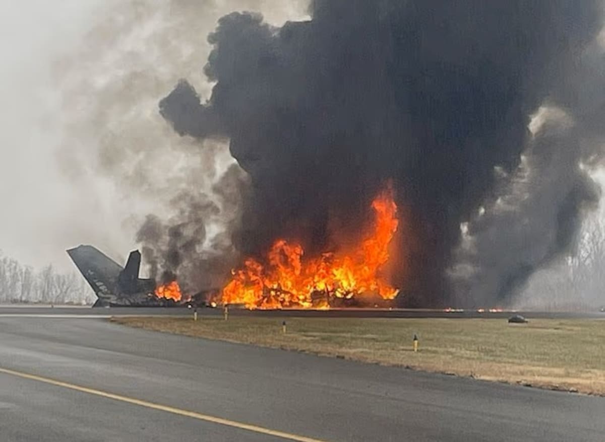 Avión privado se estrella antes de llegar a la pista en Carolina del Norte: temen varias víctimas.