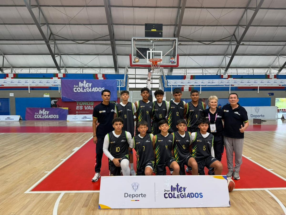 Los equipos de la categoría infantil del Colegio Virrey Solís consiguieron los títulos en damas y caballeros de los Nacionales Intercolegiados de 2025. Foto: Suministrada.