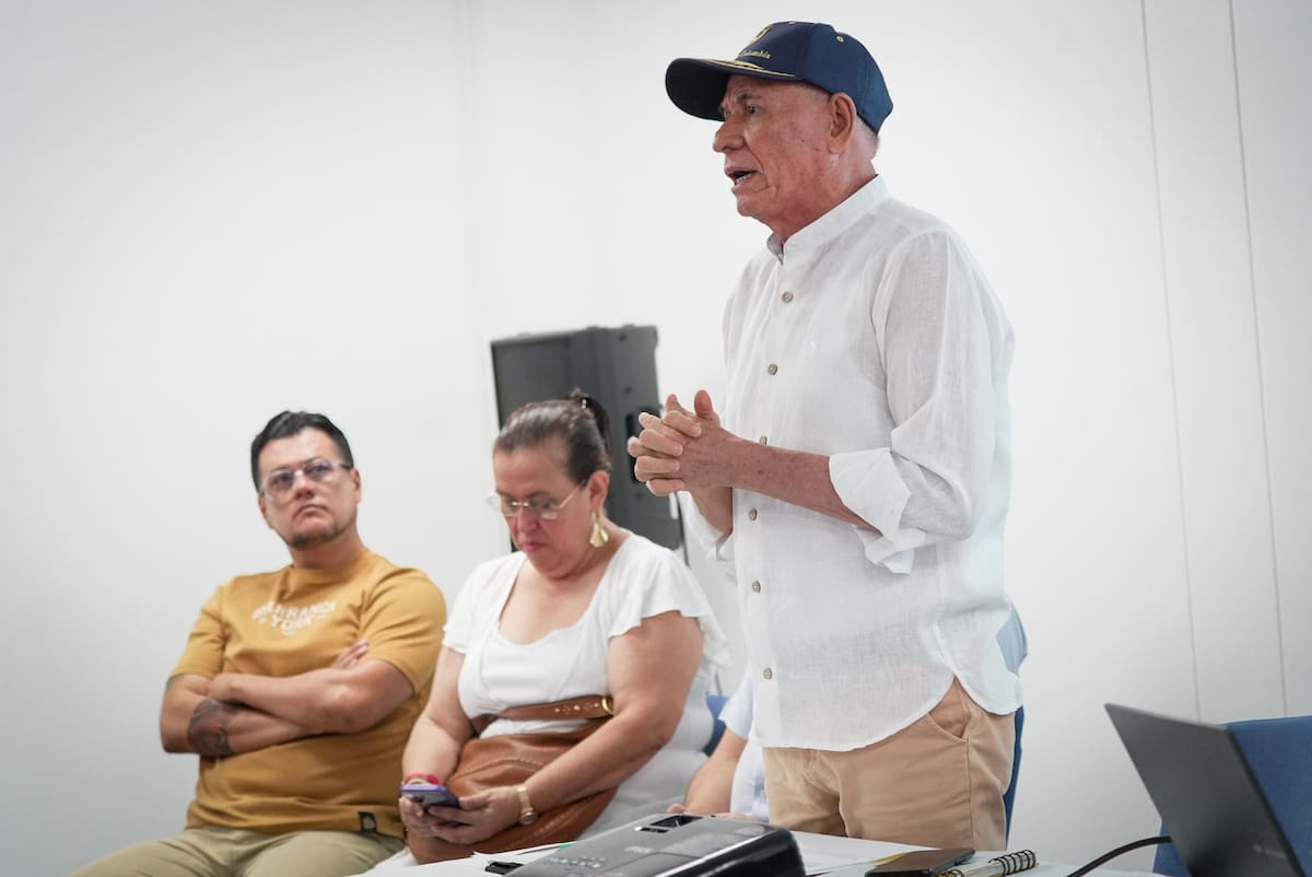 David Ravelo Crespo, quien fue nombrado facilitador del proceso de Paz Urbana en Barrancabermeja, habla de los avances de la iniciativa.
Suministrada/Vanguardia