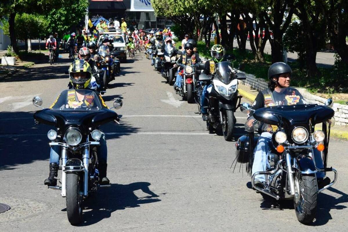 Los integrantes de L.A.M.A. aseguran que cumplen con todas las normas viales para poder rodar en las vías porteñas. (Foto: Suministrada/VANGUARDIA LIBERAL)