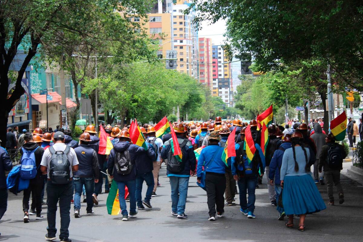 Las protestas en contra y a favor de Evo Morales se intensifican en Bolivia (Foto: EFE)