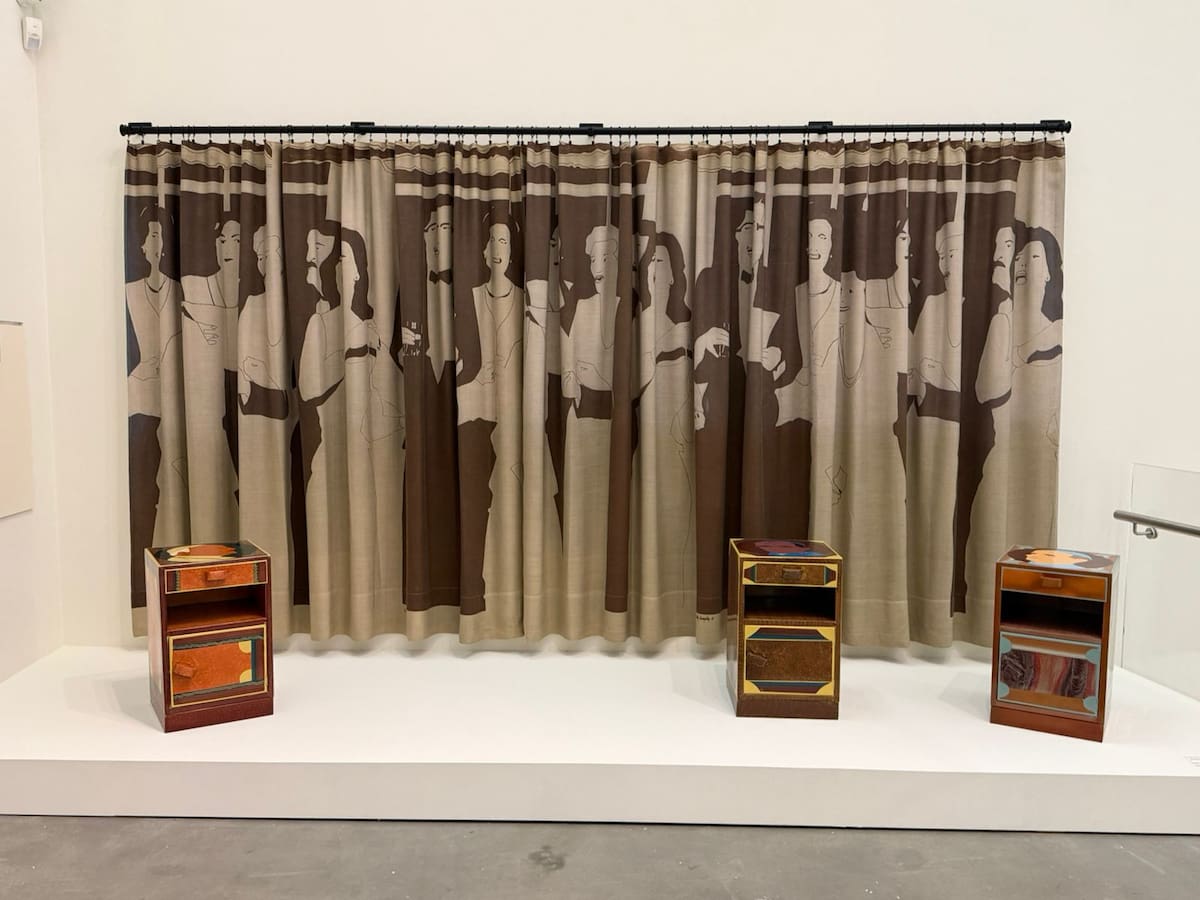 Antes de morir, Beatriz González alcanzó a participar en la planeación de esta exposición. Desde el 12 de junio, el Astrup Fearnley Museet de Oslo presenta una gran retrospectiva con más de 150 obras de la artista bumanguesa, figura clave del arte latinoamericano, cuya mirada convirtió la imagen popular, la violencia y la memoria de Colombia en un lenguaje universal. Fotos: suministradas por Daniel Ripoll González/VANGUARDIA