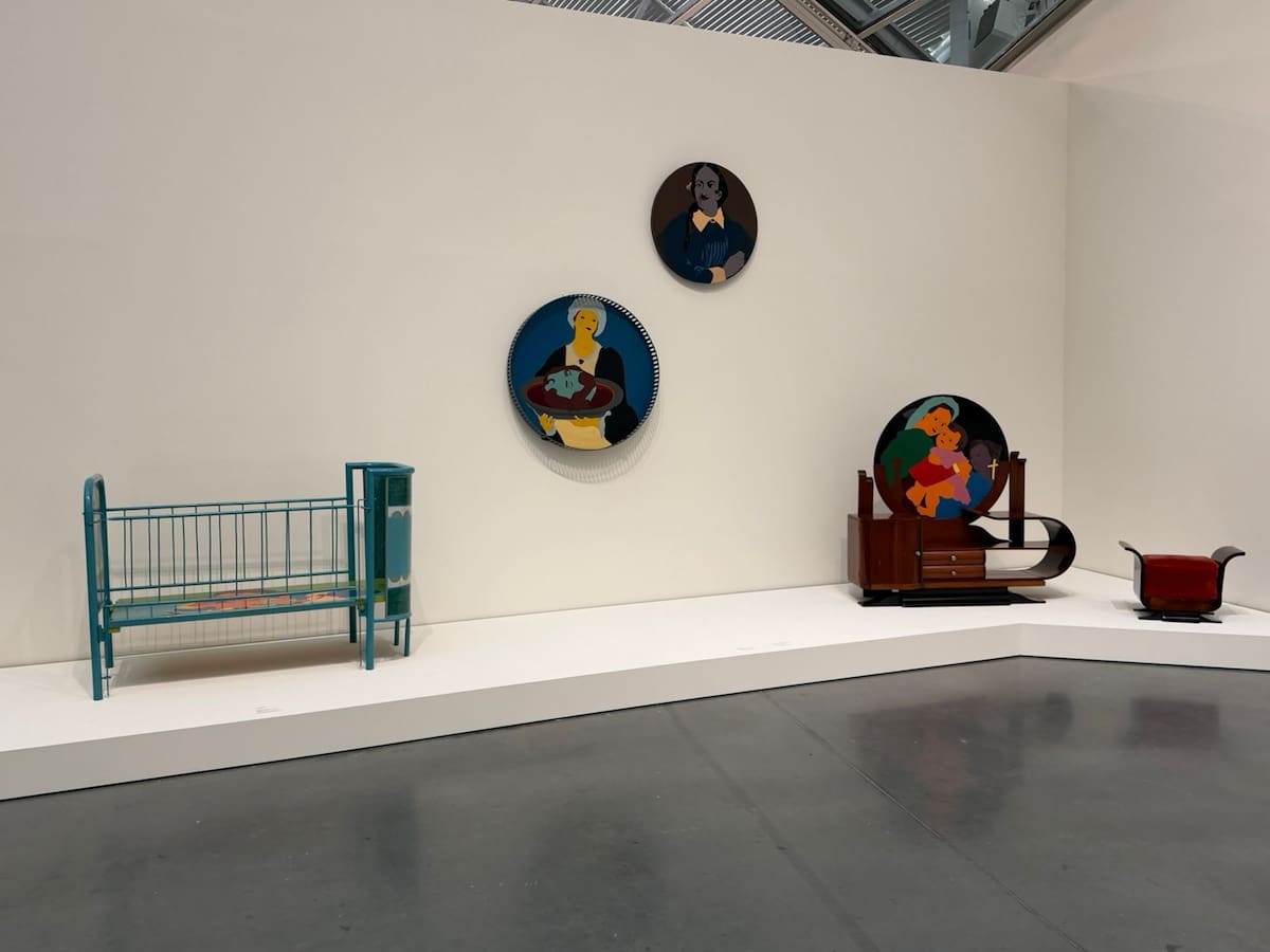 Antes de morir, Beatriz González alcanzó a participar en la planeación de esta exposición. Desde el 12 de junio, el Astrup Fearnley Museet de Oslo presenta una gran retrospectiva con más de 150 obras de la artista bumanguesa, figura clave del arte latinoamericano, cuya mirada convirtió la imagen popular, la violencia y la memoria de Colombia en un lenguaje universal. Fotos: suministradas por Daniel Ripoll González/VANGUARDIA