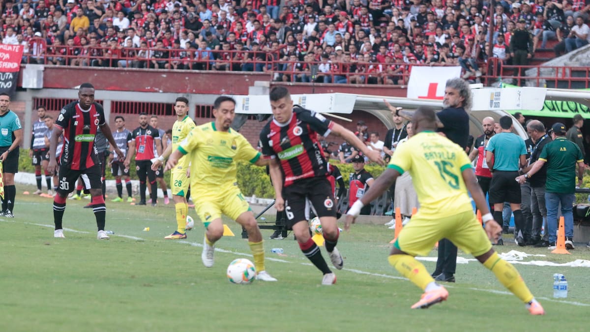 BetPlay 2026 I, fecha 3, partido Cúcuta vs Bucaramanga, estadio Estadio General Santander de Cúcuta. Fotografías: Schneyder Mendoza/Colprensa.