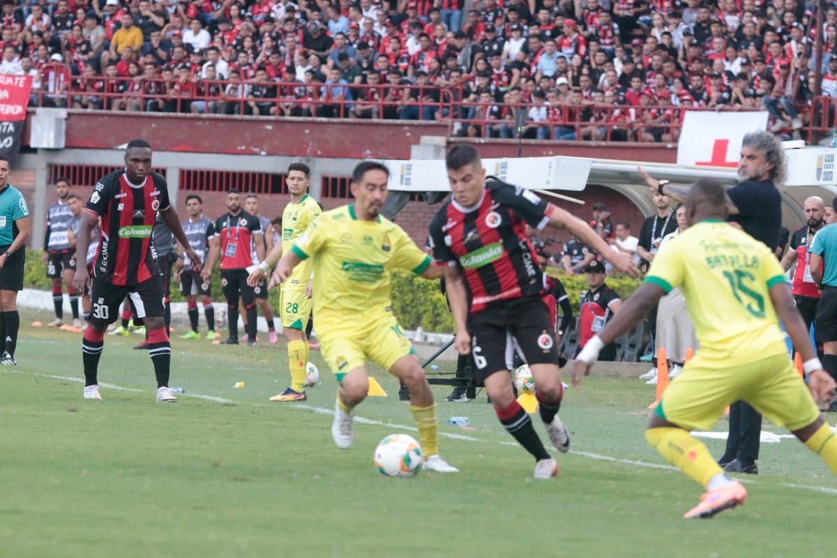 BetPlay 2026 I, fecha 3, partido Cúcuta vs Bucaramanga, estadio Estadio General Santander de Cúcuta. Fotografías: Schneyder Mendoza/Colprensa.