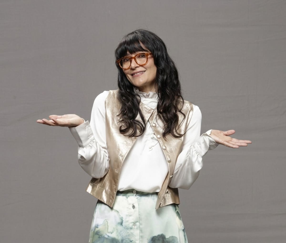 'Betty, la fea' se niega a perder su esencia. Ana María Orozco regresa en la tercera temporada de Prime Video, más madura y con un nuevo look, pero conservando la esencia del personaje que interpretó por primera vez hace 27 años.
