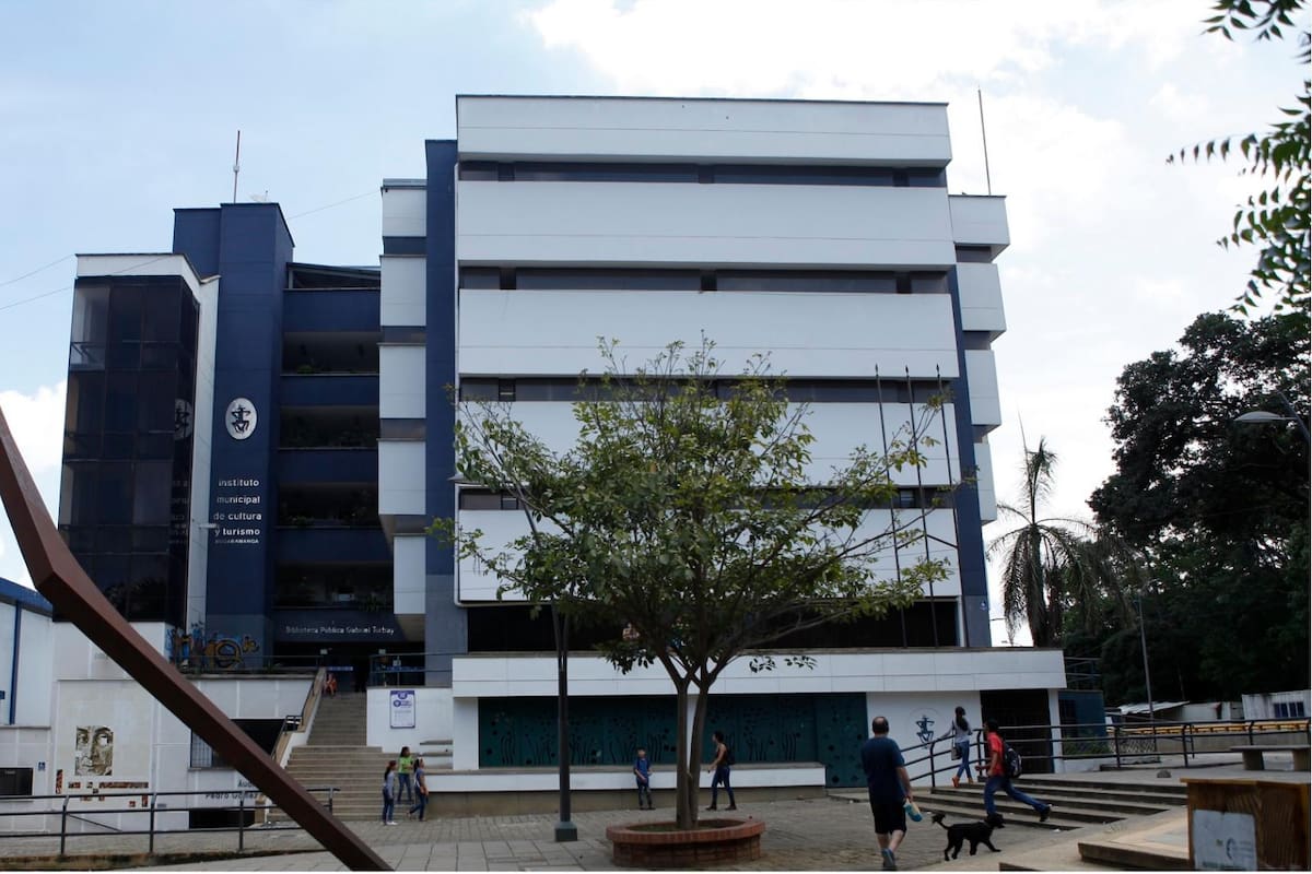 El Instituto Municipal de Cultura y Turismo, IMCT, con su Biblioteca Gabriel Turbay ofrece hoy una cara renovada y más cercana y abierta a la comunidad.