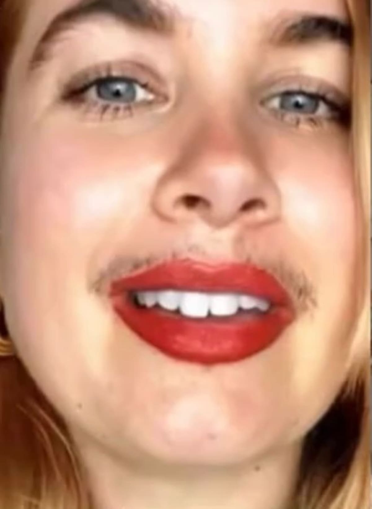 La tendencia digital ha generado miles de interacciones y abrió un debate sobre los estándares tradicionales de belleza femenina.
Foto tomada de : Pantallazo de video en TikTok
