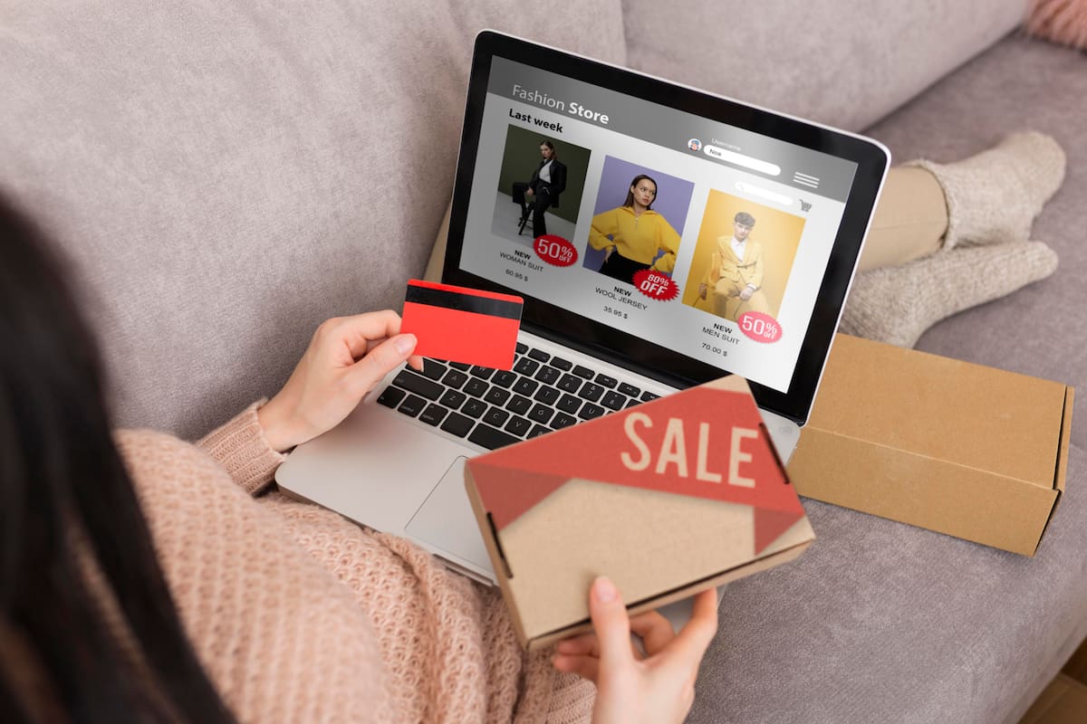 El 28 de noviembre será el día de las grande ofertas en el país // Freepik.