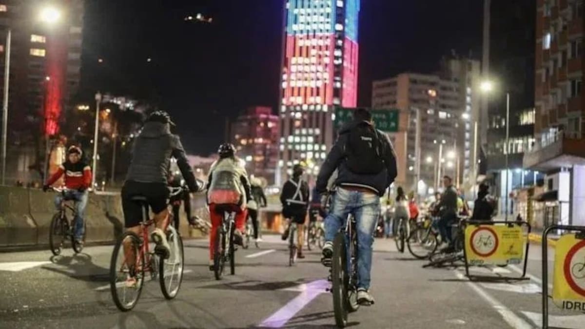 Bogotá celebrará la Navidad con la Ciclovía Nocturna: deporte, luces y diversión para toda la familia. Foto: IDRD