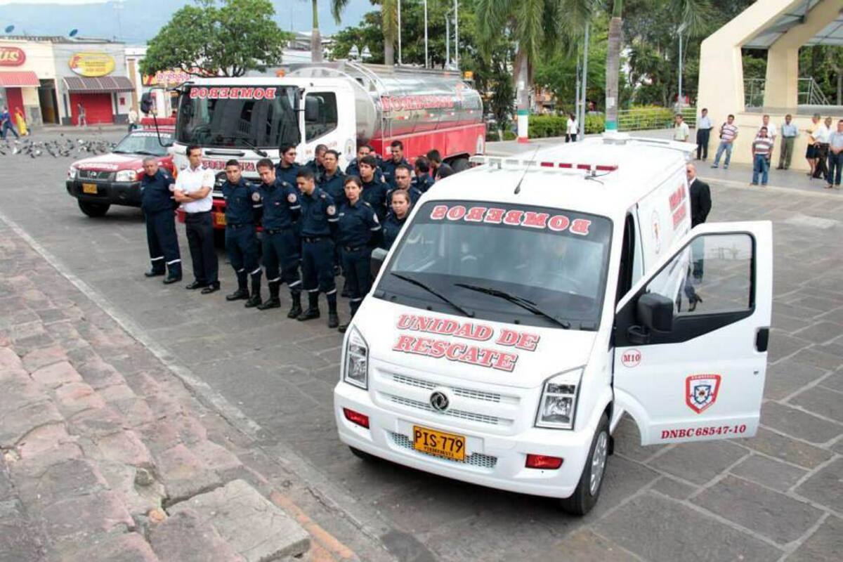 El Cuerpo de Bomberos trasladara su personal y maquinaria móvil este año a una nueva sede que se construirá en Paseo del Puente gracias a la entrega en comodato de un nuevo terreno. (Foto: Archivo / VANGUARDIA LIBERAL )