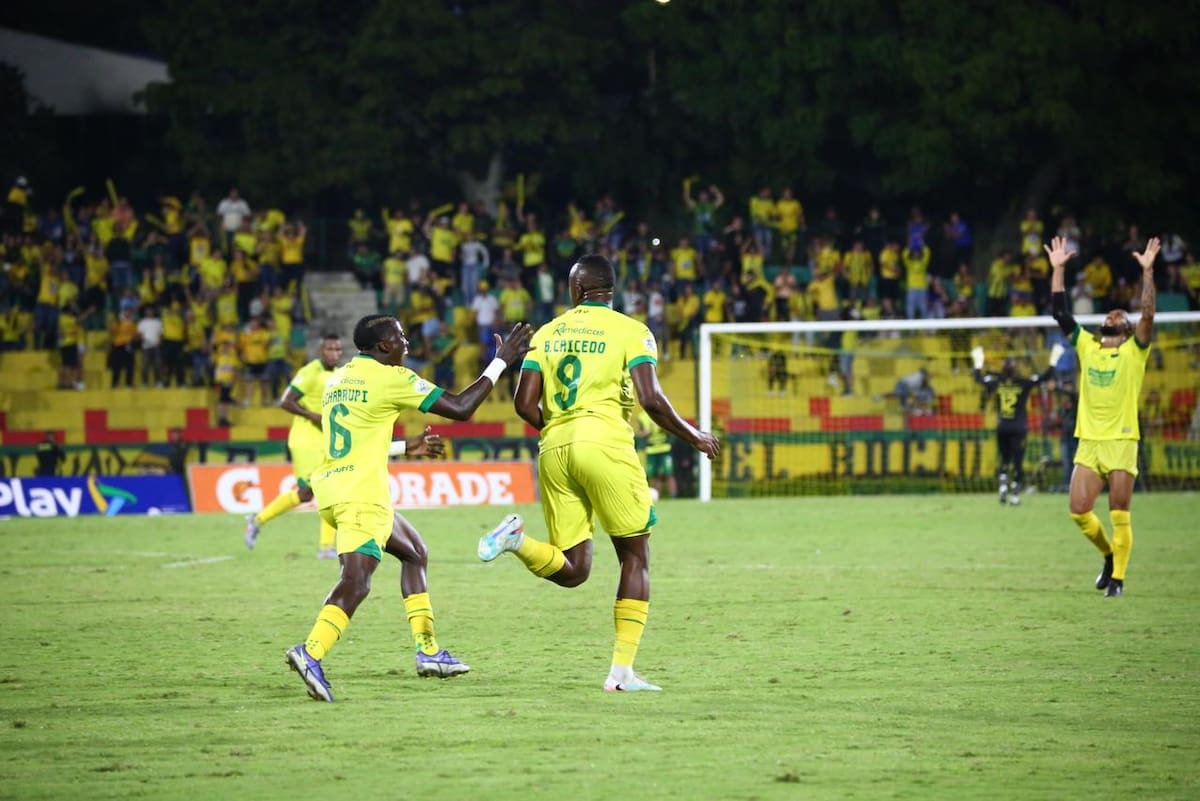 Brandon Caicedo marcó sus primeros goles con el Atlético Bucaramanga, en la victoria 5-0 sobre Boyacá Chicó. Foto: Jaime Moreno.