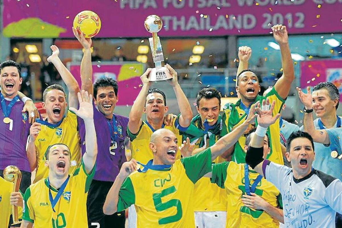 Brasil se impuso en los dos últimos mundiales de fútbol sala, para ampliar su palmarés con cinco títulos. (Foto: Tomada de Fifa.com / VANGUARDIA LIBERAL)