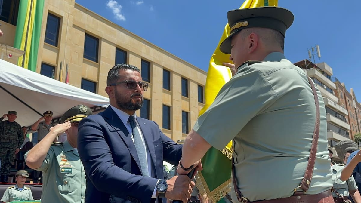 Brigadier general Miguel Andrés Camelo Sánchez asumió el mando de la Policía Metropolitana de Bucaramanga
