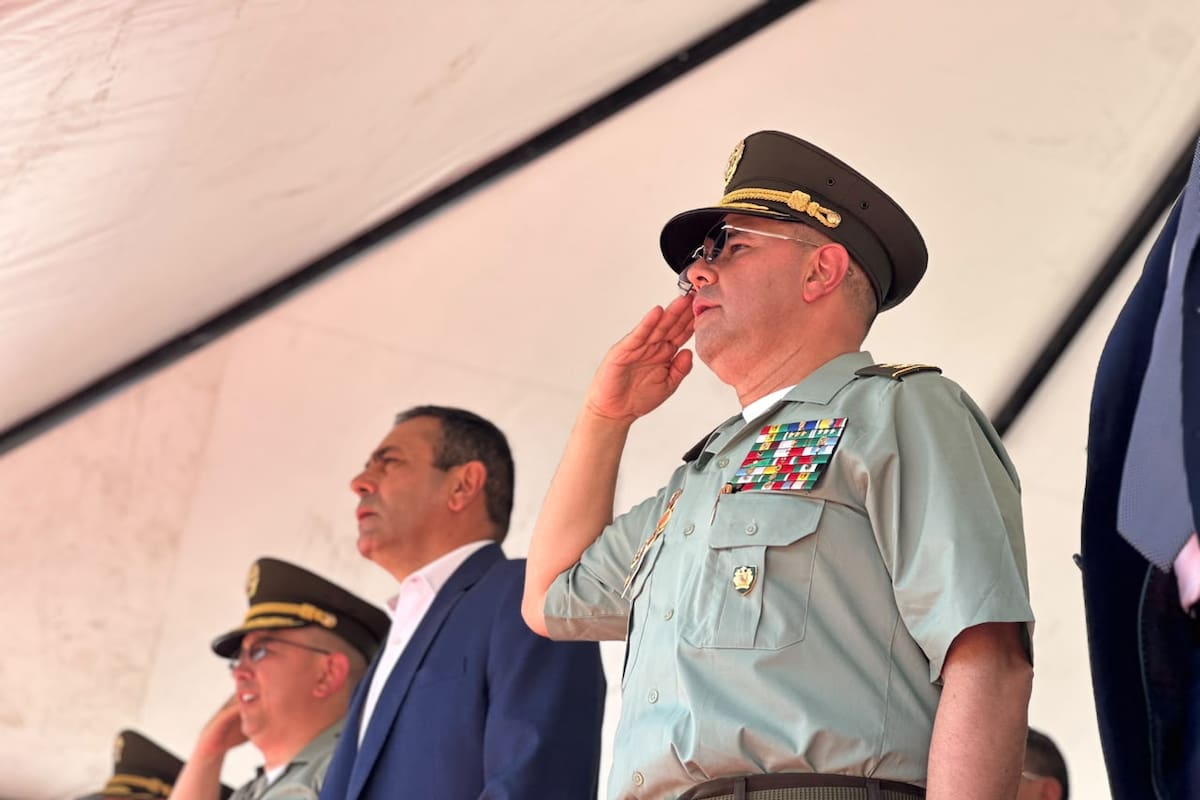 Brigadier general Miguel Andrés Camelo Sánchez asumió el mando de la Policía Metropolitana de Bucaramanga
