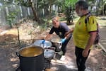 Las ‘postales’ electorales de Bucaramanga: asado, sancocho y tricolor