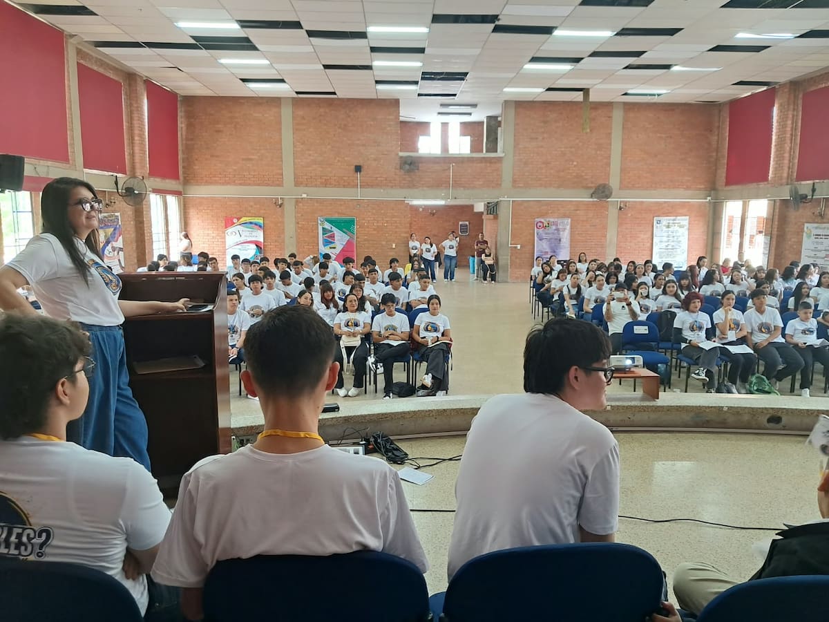 El Congreso de Filosofía, de la Institución Educativa José Celestino Mutis, se cumplió en un auditorio de un reconocido colegio del sector de la Calle de los Estudiantes. (Foto: Euclides Kilô Ardila / VANGUARDIA)