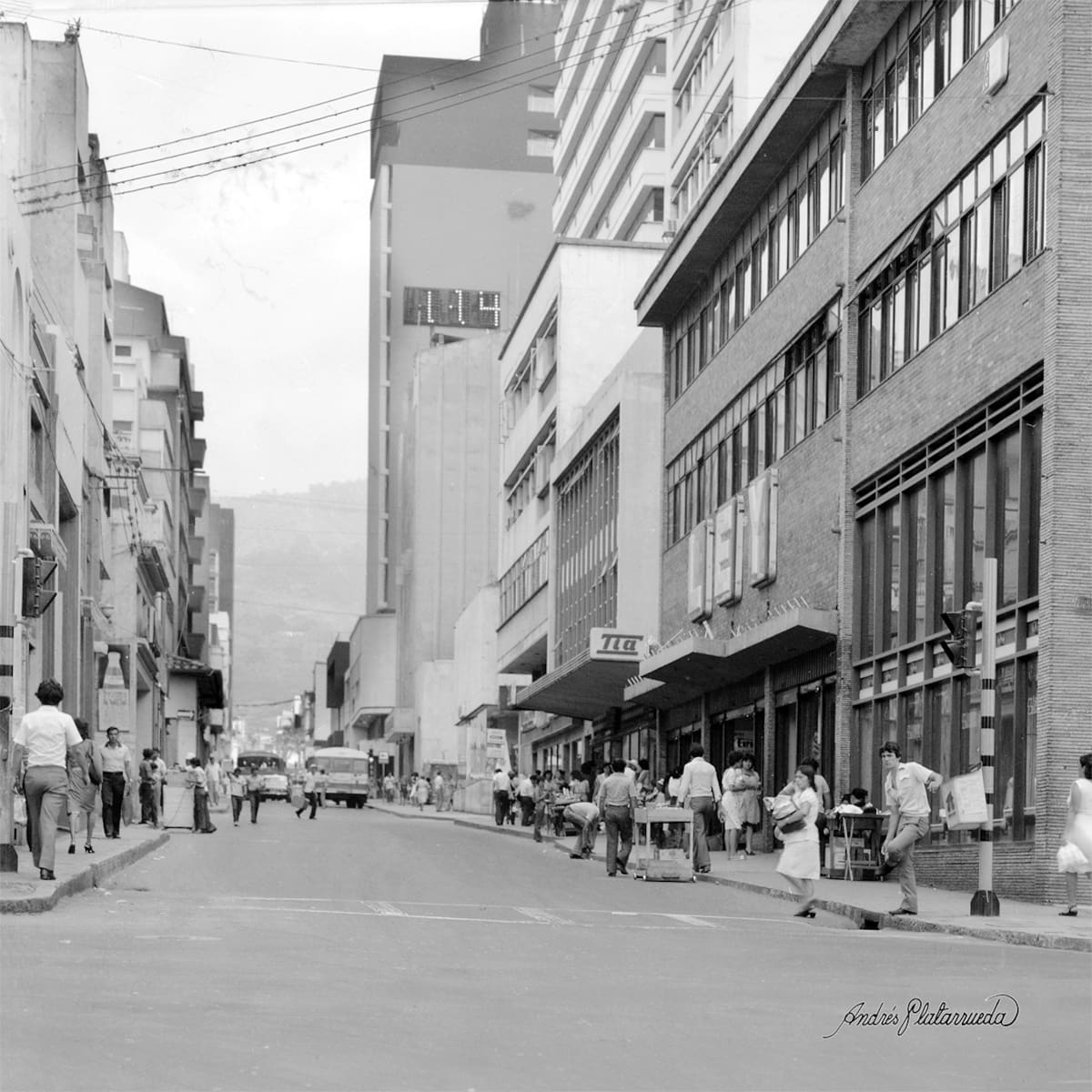 Así era la Calle 35 en los años 70. (Archivo / Andrés Platarrueda / VANGUARDIA)