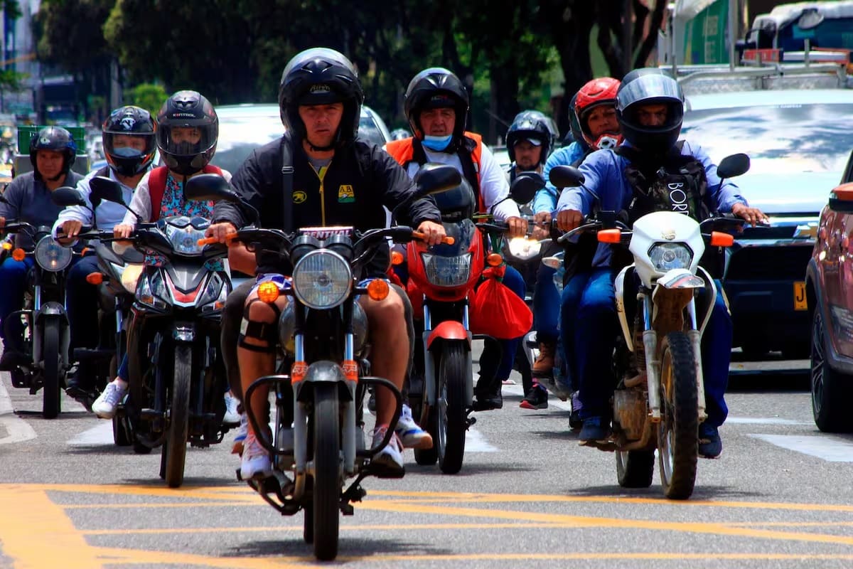 Inconformidad ciudadana por las restricciones a las motocicletas.