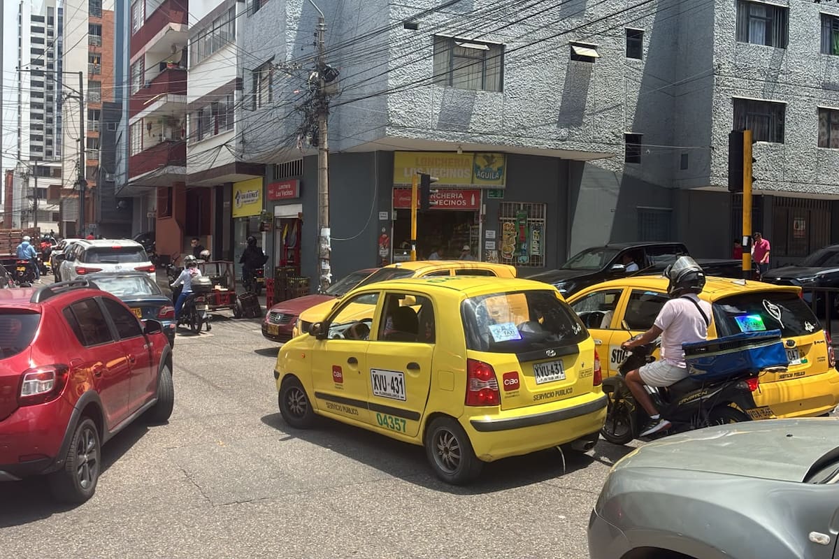 Esté atento al pico y placa.