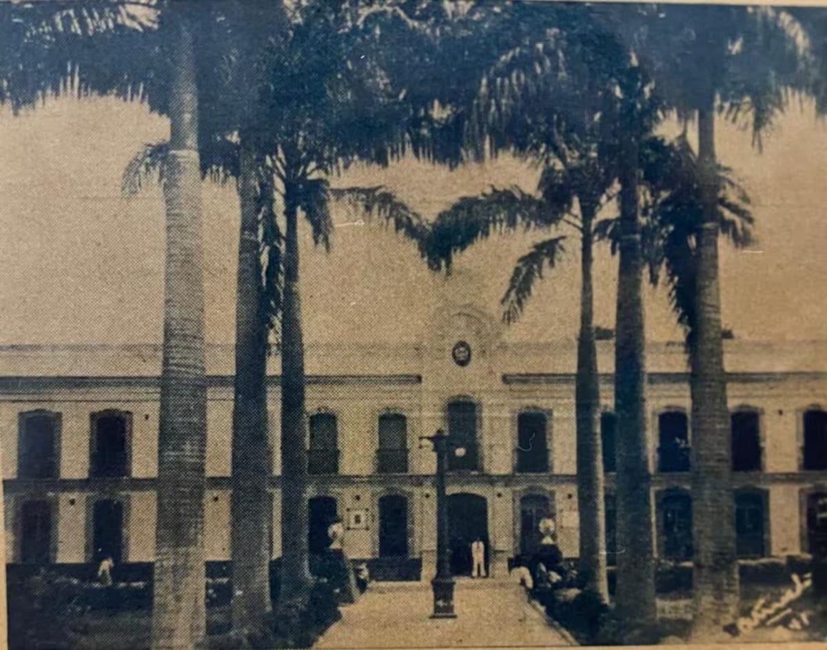 Viejo registro del edificio de la Alcaldía de Bucaramanga. (Foto: Archivo / Gavassa / VANGUARDIA)