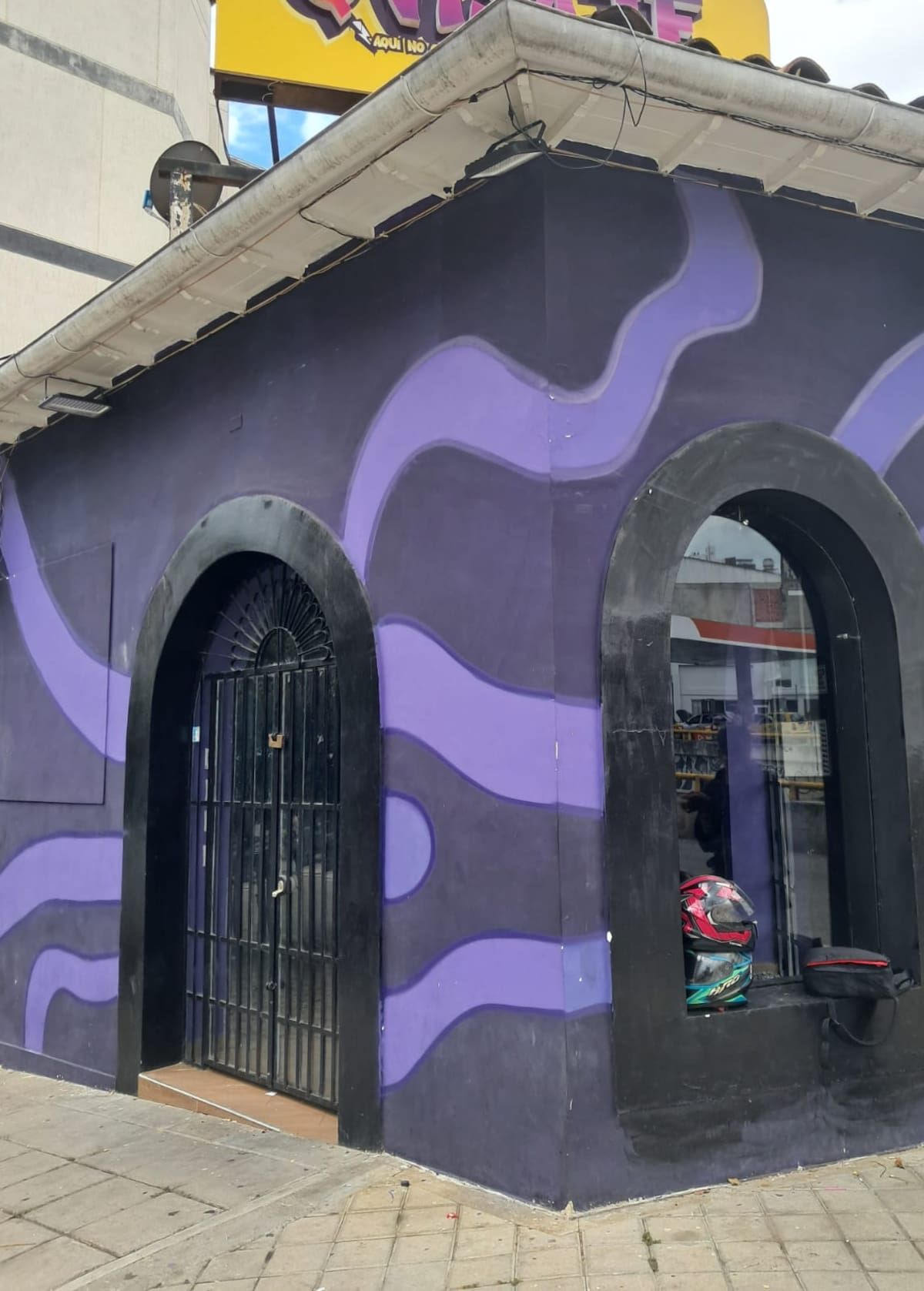 En la otrora sede de La Esquinita hoy funciona un establecimiento nocturno.