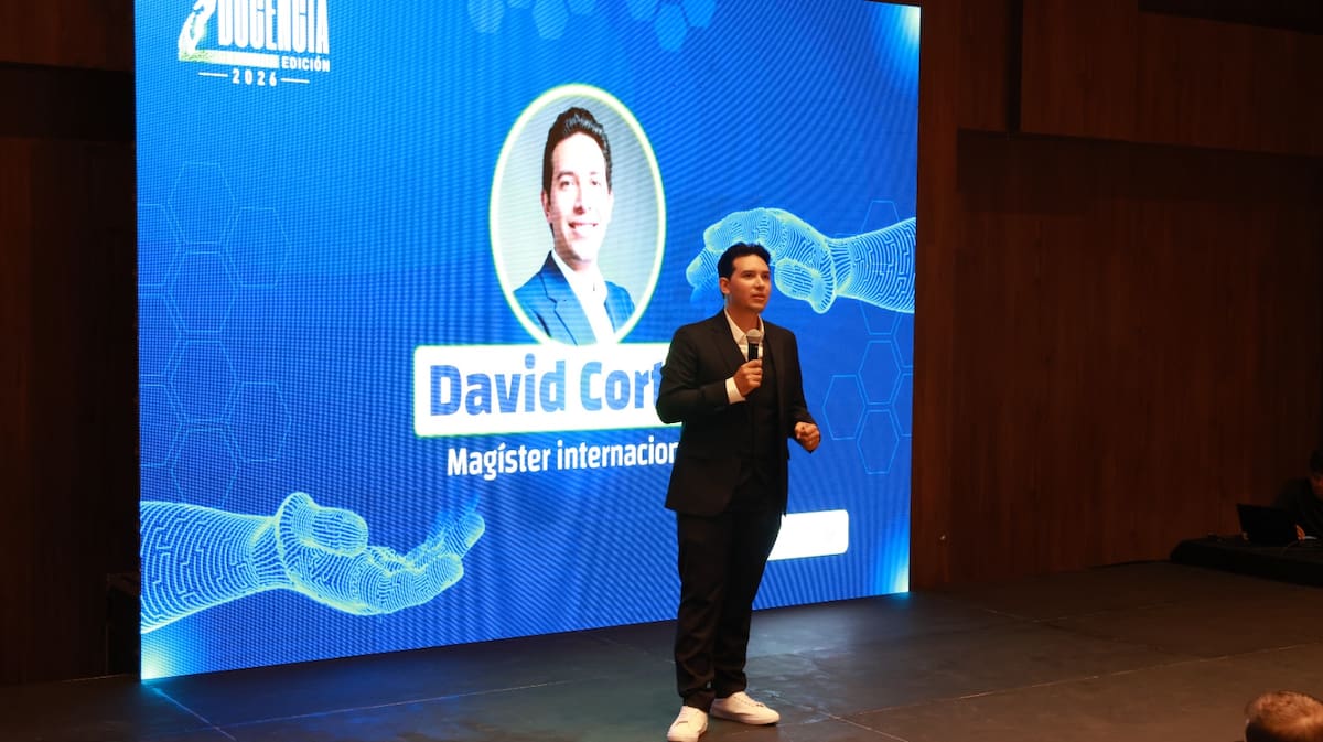 David Cortés.