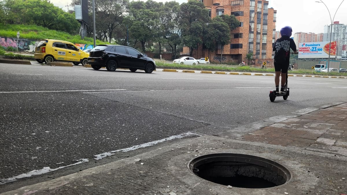 Autopista que de Bucaramanga conduce a Floridablanca. (Foto: Franz Rey / VANGUARDIA)